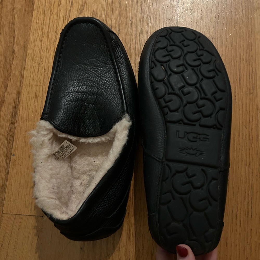 UGG Black Slippers with Cozy Lining